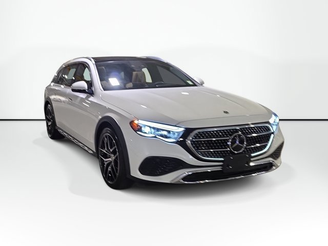 Used 2024 Mercedes-Benz E 450 4MATIC All-Terrain Wagon image 3