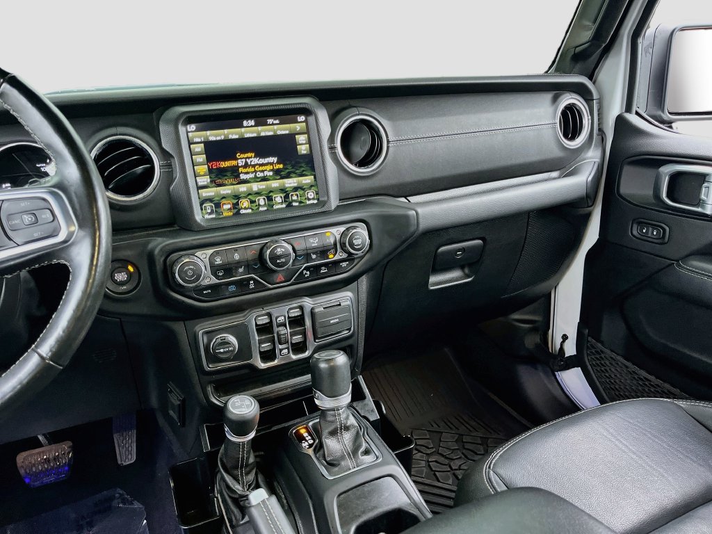 Used 2022 Jeep Wrangler Unlimited Sahara w/ Cold Weather Group AWD/4WD image 23