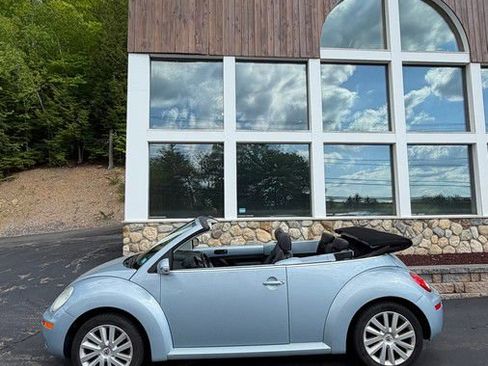Used 2009 Volkswagen Beetle S FWD image 30