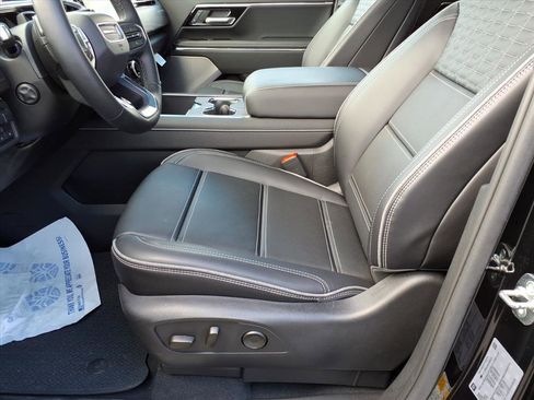 New 2025 GMC Sierra EV Denali image 14