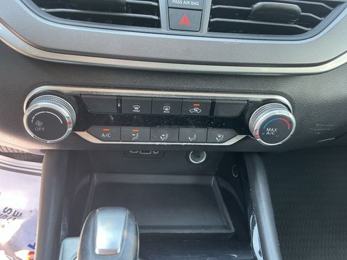 Certified 2024 Nissan Altima 2.5 SR FWD image 21