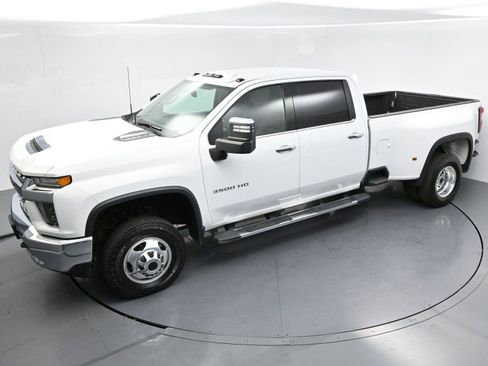 Used 2022 Chevrolet Silverado 3500 LTZ w/ LTZ Convenience Package AWD/4WD image 42
