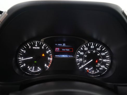 Used 2020 Nissan Pathfinder Platinum w/ Cargo Package AWD/4WD image 33