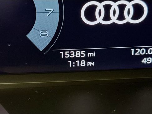 Used 2024 Audi Q3 2.0T Premium Plus image 14