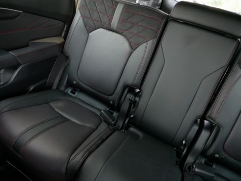 Certified 2026 Honda Pilot Black Edition image 12