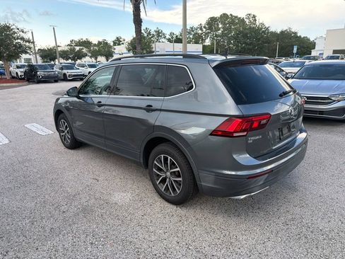 Used 2019 Volkswagen Tiguan SE w/ Panoramic Sunroof Package FWD image 10