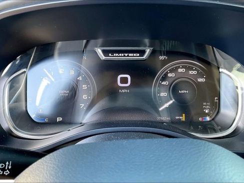 Used 2024 RAM 1500 Limited image 10