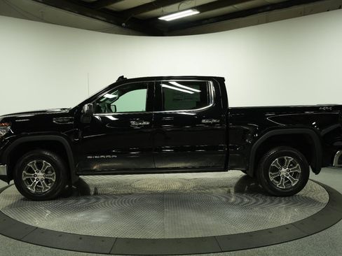 New 2026 GMC Sierra 1500 SLT AWD/4WD image 4