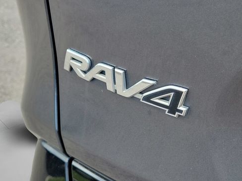 Used 2020 Toyota RAV4 XSE AWD/4WD image 36