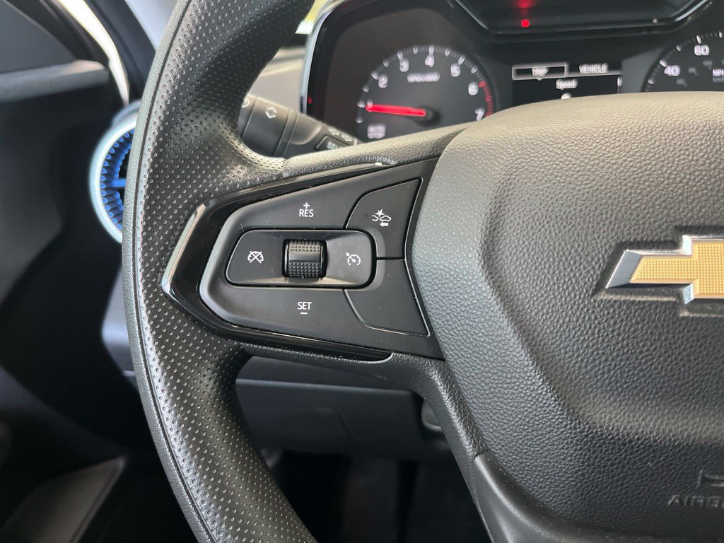 Used 2024 Chevrolet Trax LS w/ LS Convenience Package FWD image 6
