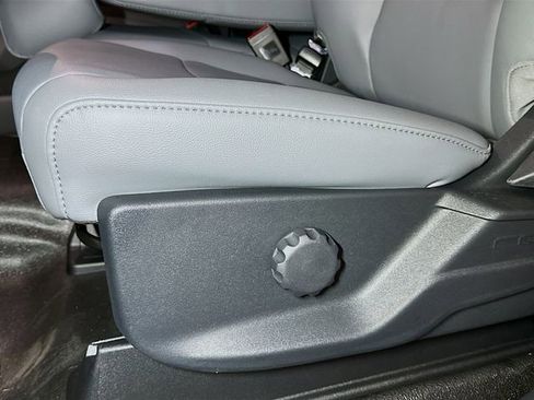 New 2026 Ford F350 XL w/ XL Chrome Package image 13