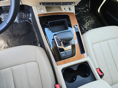 Certified 2023 Audi Q5 2.0T Premium Plus w/ Premium Plus Package image 28