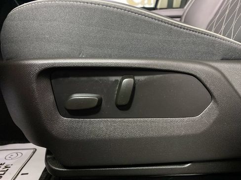 Certified 2023 Buick Envision Avenir FWD image 12