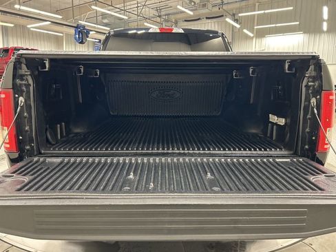 Used 2017 Ford F150 XLT w/ Equipment Group 302A Luxury AWD/4WD image 28