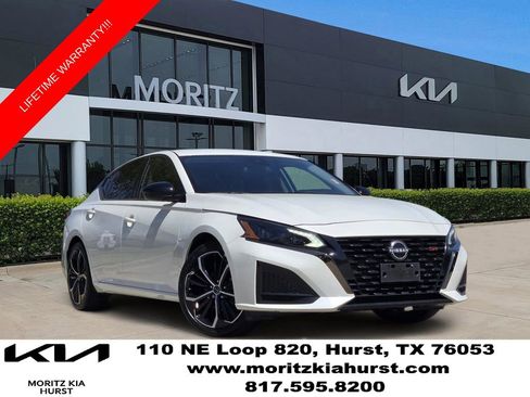Used 2024 Nissan Altima 2.5 SR FWD image 1