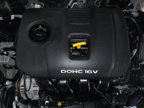 Used 2018 Hyundai Elantra SEL image 30