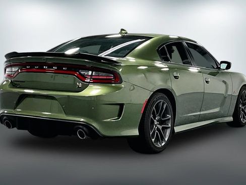 Used 2022 Dodge Charger Scat Pack w/ Harman/Kardon Audio Group RWD image 8