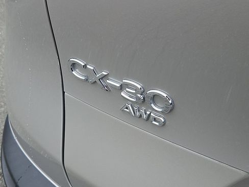 Used 2023 MAZDA CX-30 AWD 2.5 S w/ Premium Package image 12