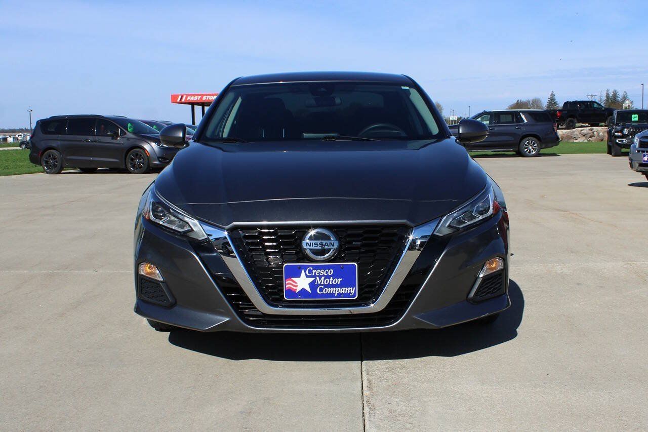 Used 2022 Nissan Altima 2.5 SV FWD image 2