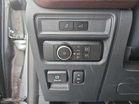 Used 2024 Ford Expedition Max Limited image 22