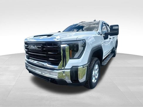 Used 2024 GMC Sierra 2500 Pro w/ Convenience Package AWD/4WD image 4