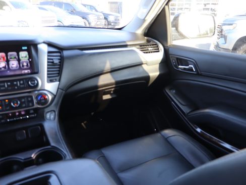 Used 2020 Chevrolet Tahoe LT RWD image 16