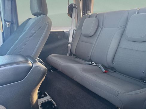 Used 2020 Jeep Wrangler Sport S image 22