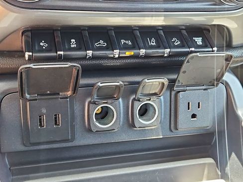 Certified 2019 Chevrolet Silverado 2500 LTZ w/ Duramax Plus Package AWD/4WD image 47