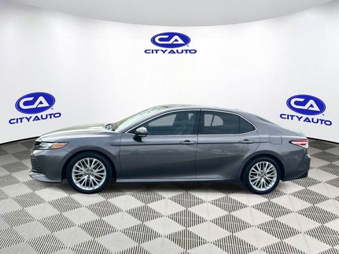 Used 2020 Toyota Camry XLE w/ Driver Assist Package image 7