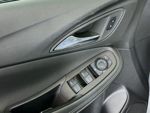 Used 2025 Buick Encore GX Preferred FWD image 15