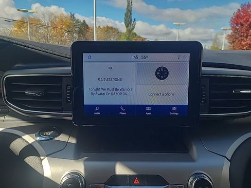 Used 2022 Ford Explorer XLT w/ Equipment Group 202A image 21