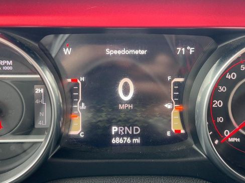 Used 2019 Jeep Wrangler Unlimited Rubicon AWD/4WD image 18