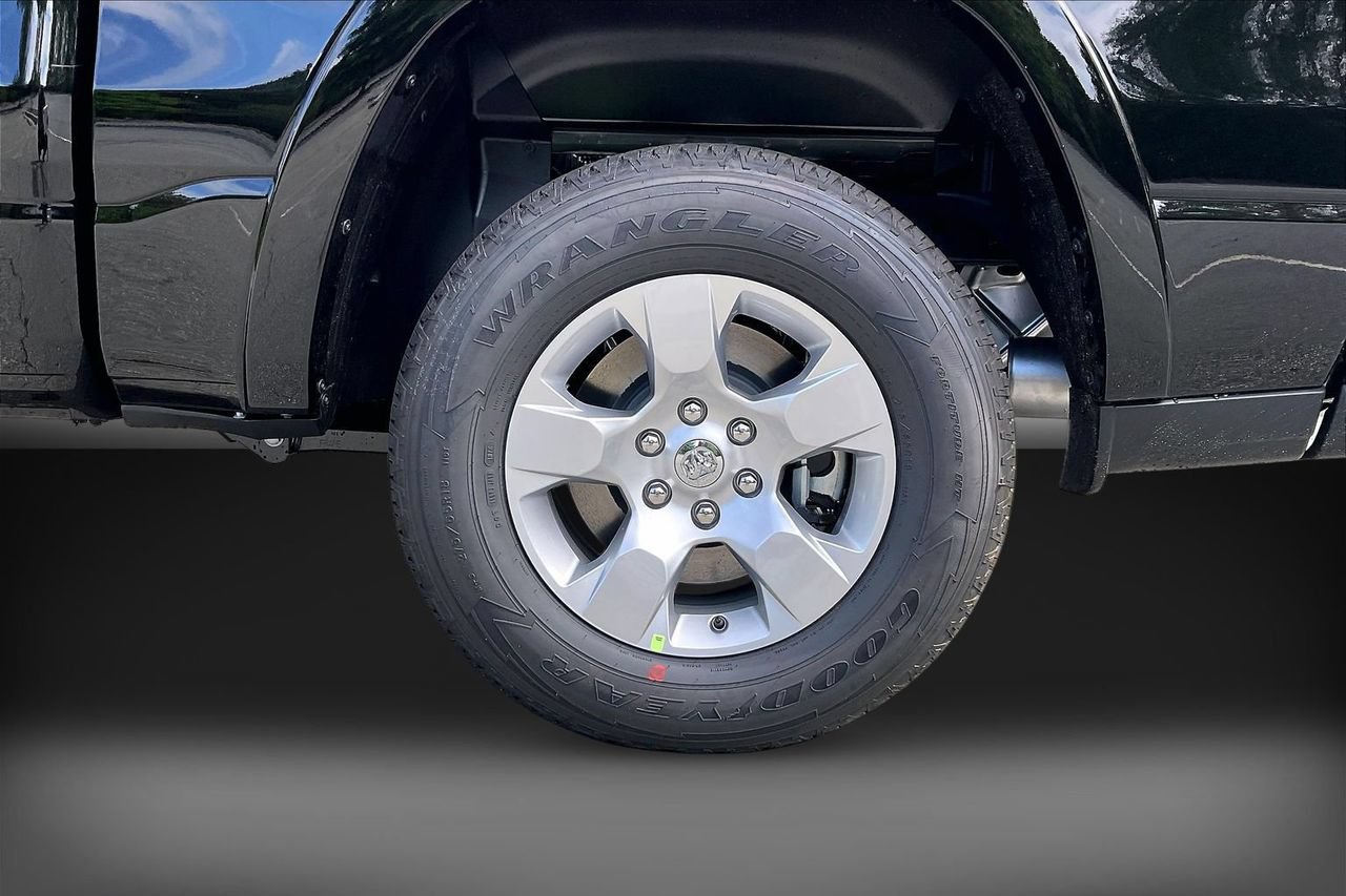 New 2026 RAM 1500 Big Horn AWD/4WD image 32