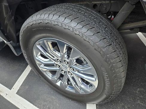 Used 2024 Ford F150 Lariat AWD/4WD image 8