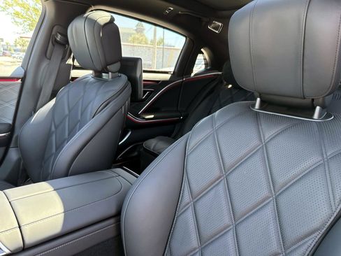 New 2026 Mercedes-Benz Maybach S 580 Maybach S 580 4MATIC Sedan image 23
