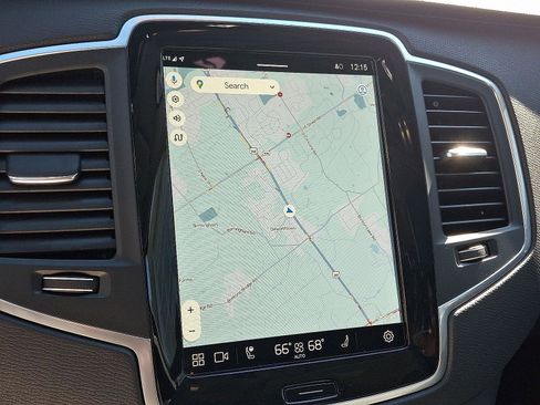 Certified 2024 Volvo XC90 B5 Core w/ Protection Package Premier image 17