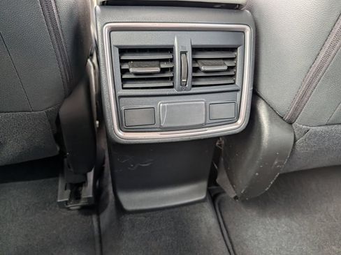 Used 2024 Subaru Forester Premium AWD/4WD image 23