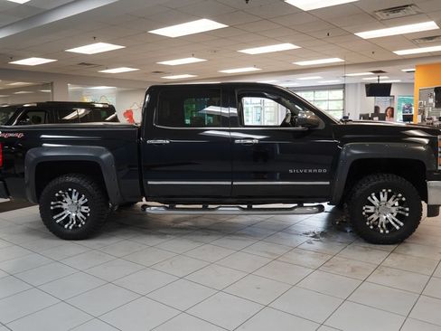 Used 2015 Chevrolet Silverado 1500 LTZ AWD/4WD image 12