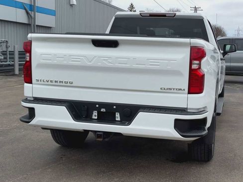 Certified 2023 Chevrolet Silverado 1500 Custom image 3