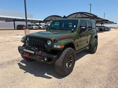 Used 2023 Jeep Wrangler Unlimited Rubicon w/ Cold Weather Group AWD/4WD image 1