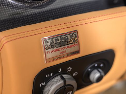 Used 2009 Ferrari 599 GTB Fiorano RWD image 25