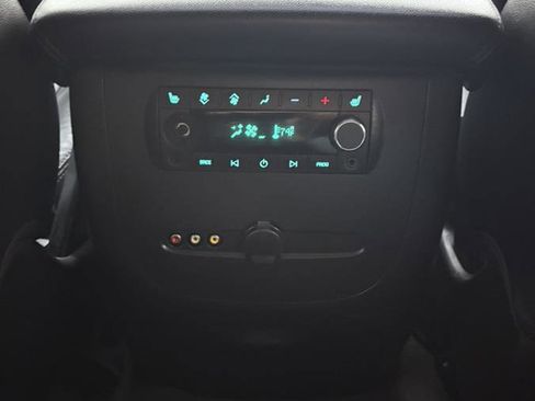 Used 2010 Chevrolet Suburban LTZ image 26