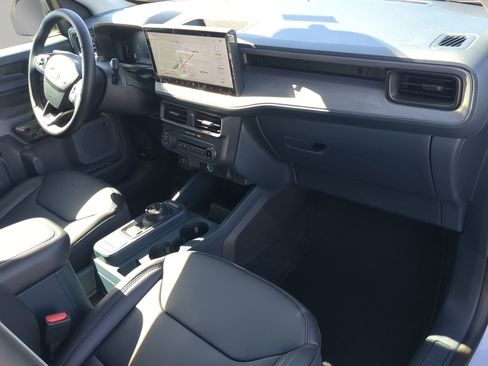 New 2026 Ford Maverick Lariat w/ Black Appearance Package image 44