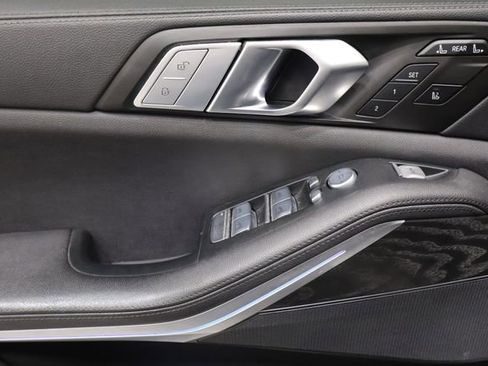 Used 2022 BMW X7 xDrive40i w/ Cold Weather Package AWD/4WD image 20