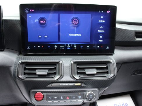 Used 2024 Ford Mustang Convertible image 20