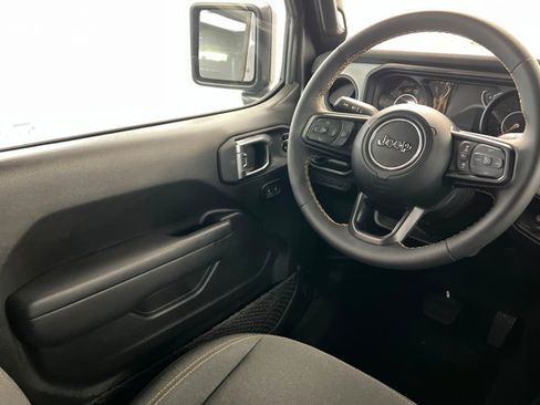 Used 2024 Jeep Wrangler Unlimited Sport AWD/4WD image 11