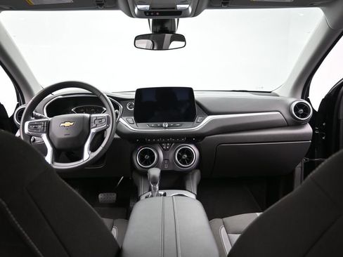Used 2025 Chevrolet Blazer LT FWD image 30