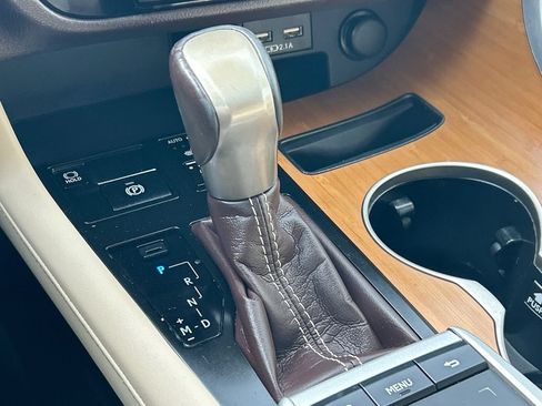 Used 2020 Lexus RX 350 AWD w/ Premium Package image 22