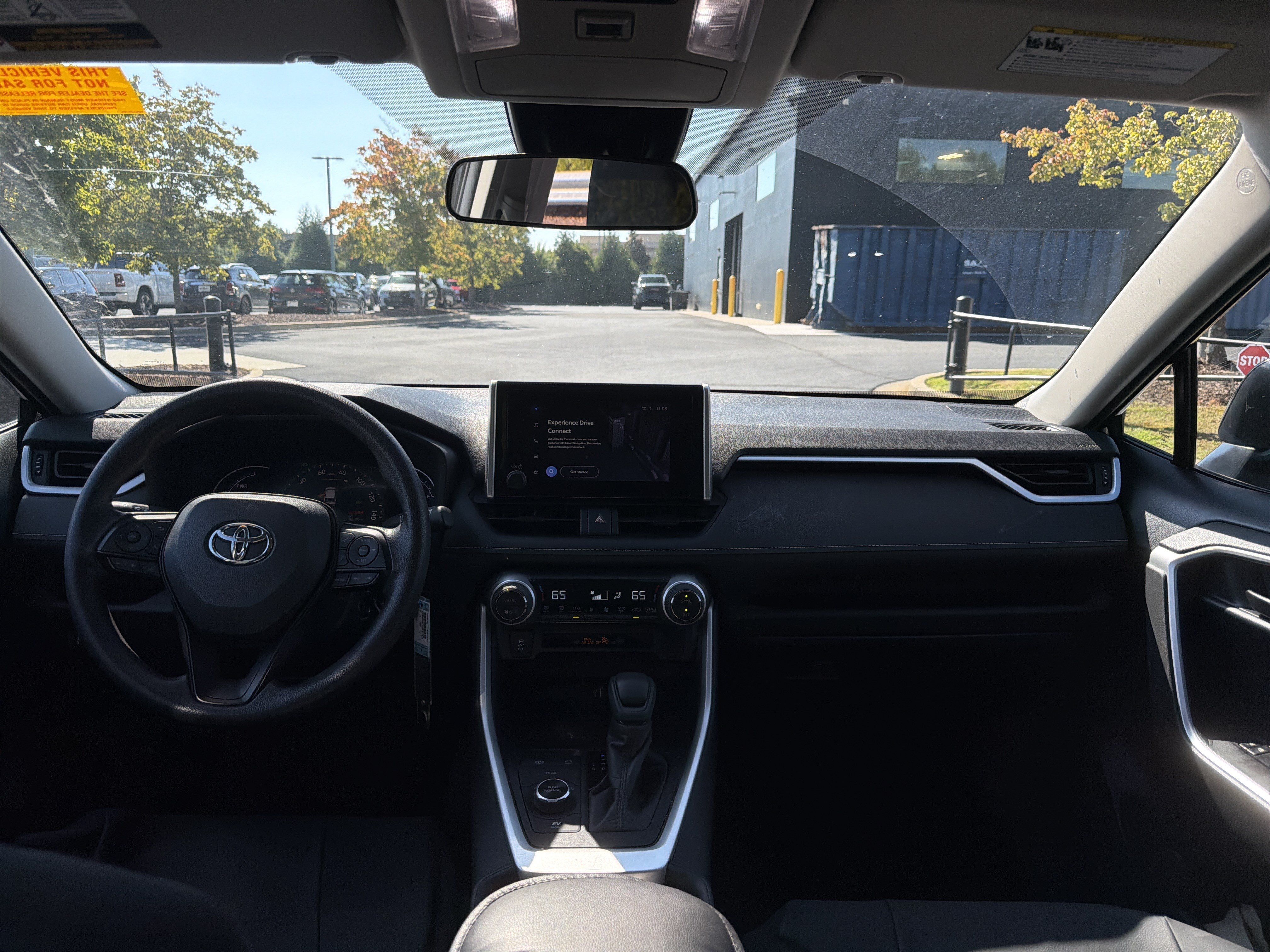 Used 2024 Toyota RAV4 LE AWD/4WD image 20