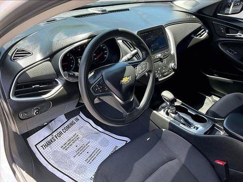 Used 2023 Chevrolet Malibu LS FWD image 14